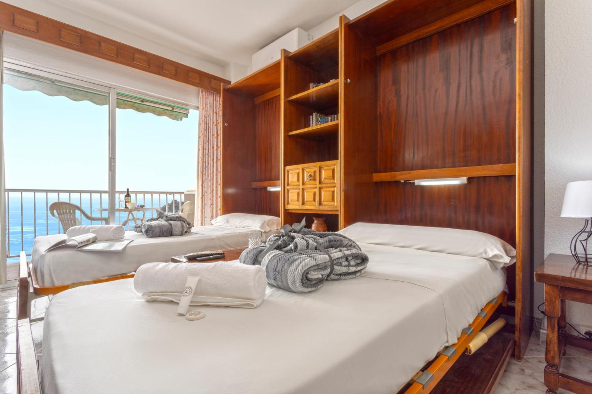 1004 - Beachfront Apartment On El Paseo, 4 Pers - Air Conditionning - Wi-Fi - Smart Tv Almuñécar Εξωτερικό φωτογραφία
