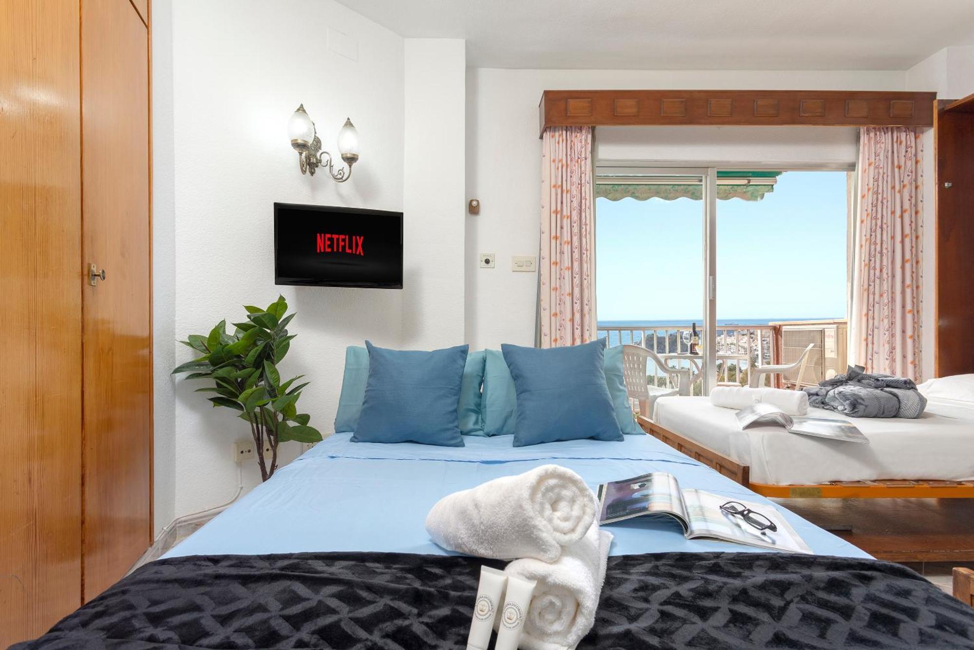 1004 - Beachfront Apartment On El Paseo, 4 Pers - Air Conditionning - Wi-Fi - Smart Tv Almuñécar Εξωτερικό φωτογραφία